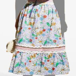 Brand new CeliaB sz m White Gerda Ruffle Floral Print Scalloped Midi Skirt